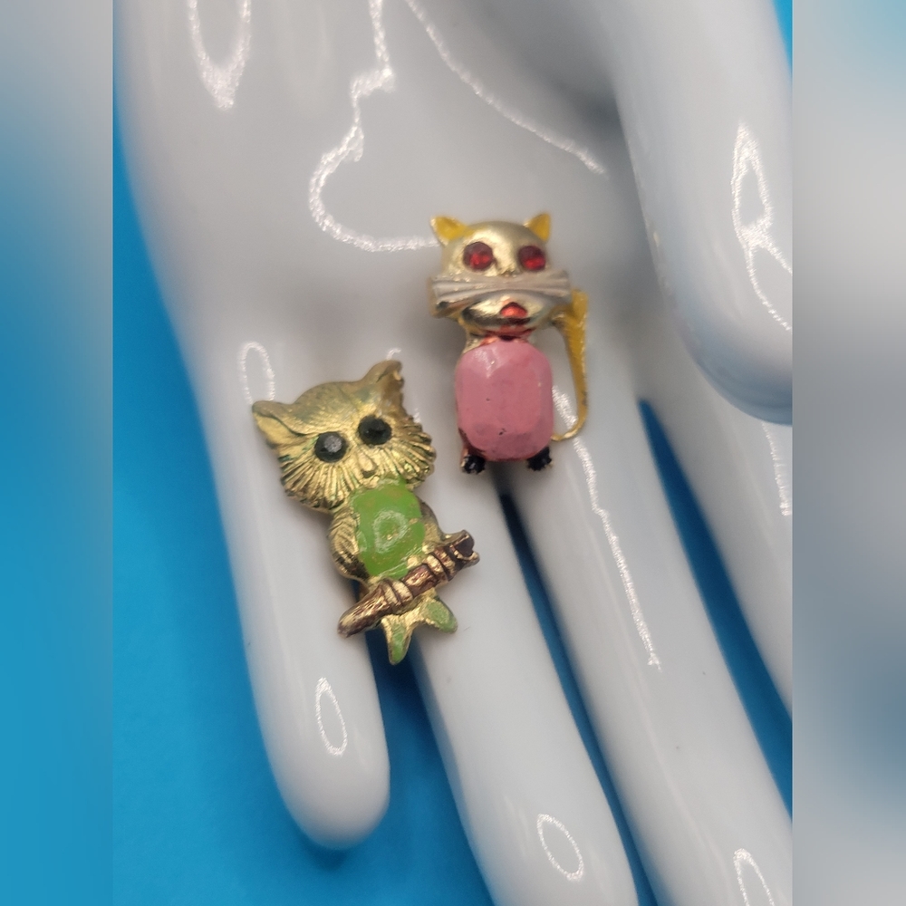 Cat & Owl Vintage Hong Kong Pins